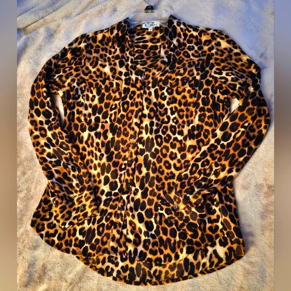 Express Portofino - Leopard Print Women's Top - Picture 2 of 8